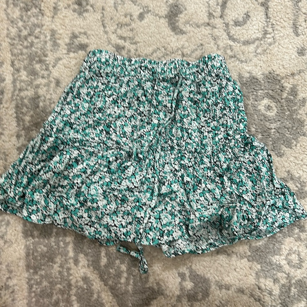 Zara mini skirt size extra small!
